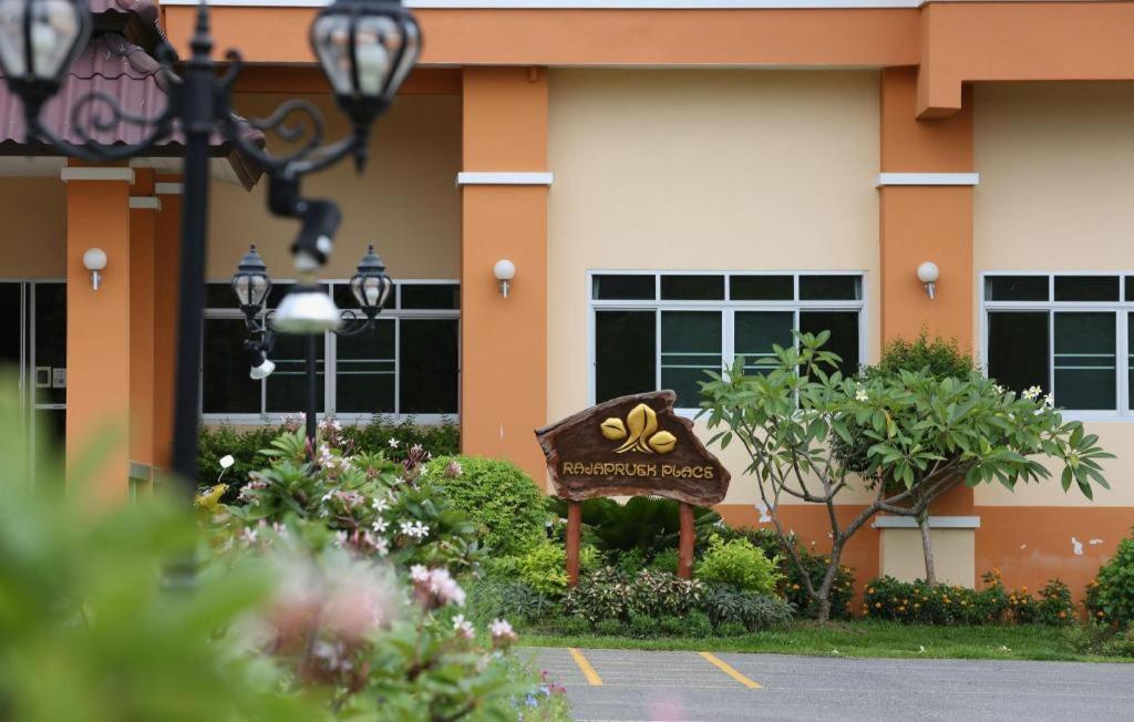 Rajapruek Place Chiang Mai Luaran gambar